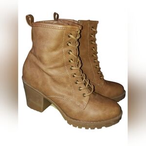 Zigi Soho Brown Lace-Up Boots